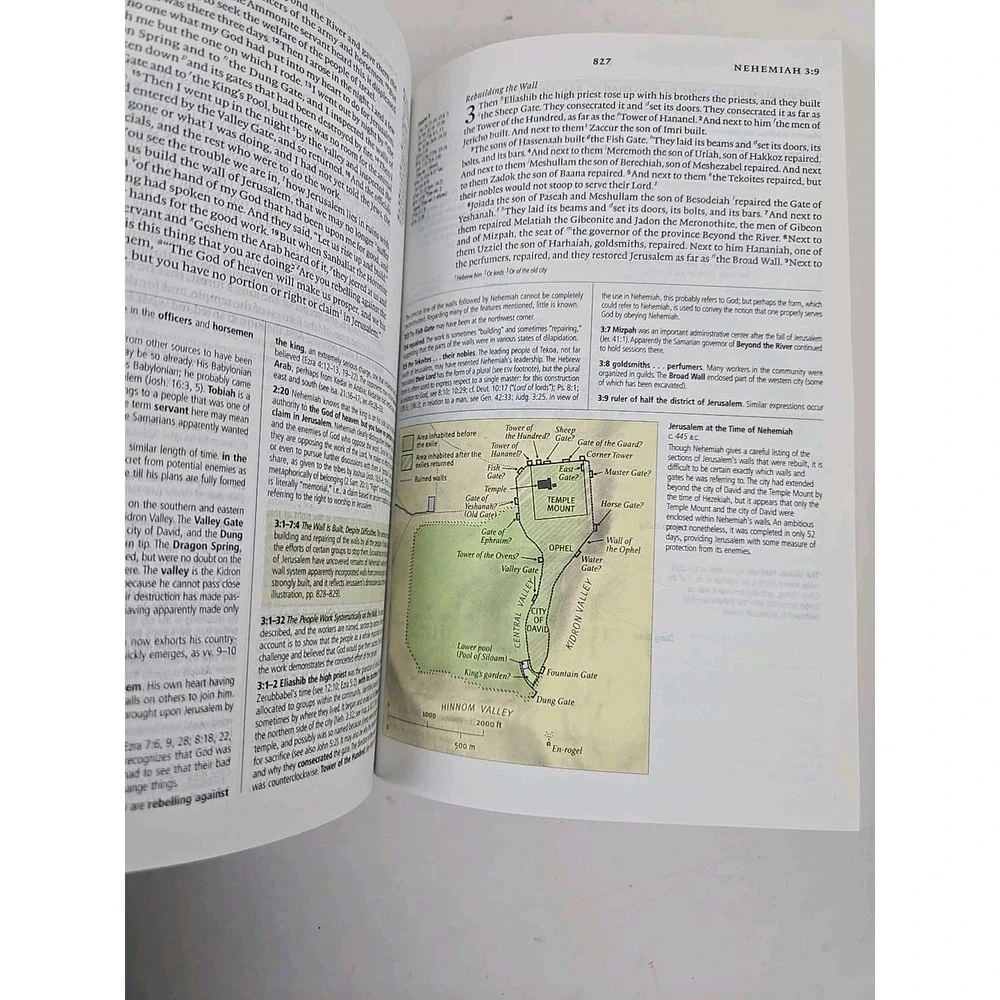 ESV Study Bible, Personal Size (Paperback): Holy Bible, English Standard Version